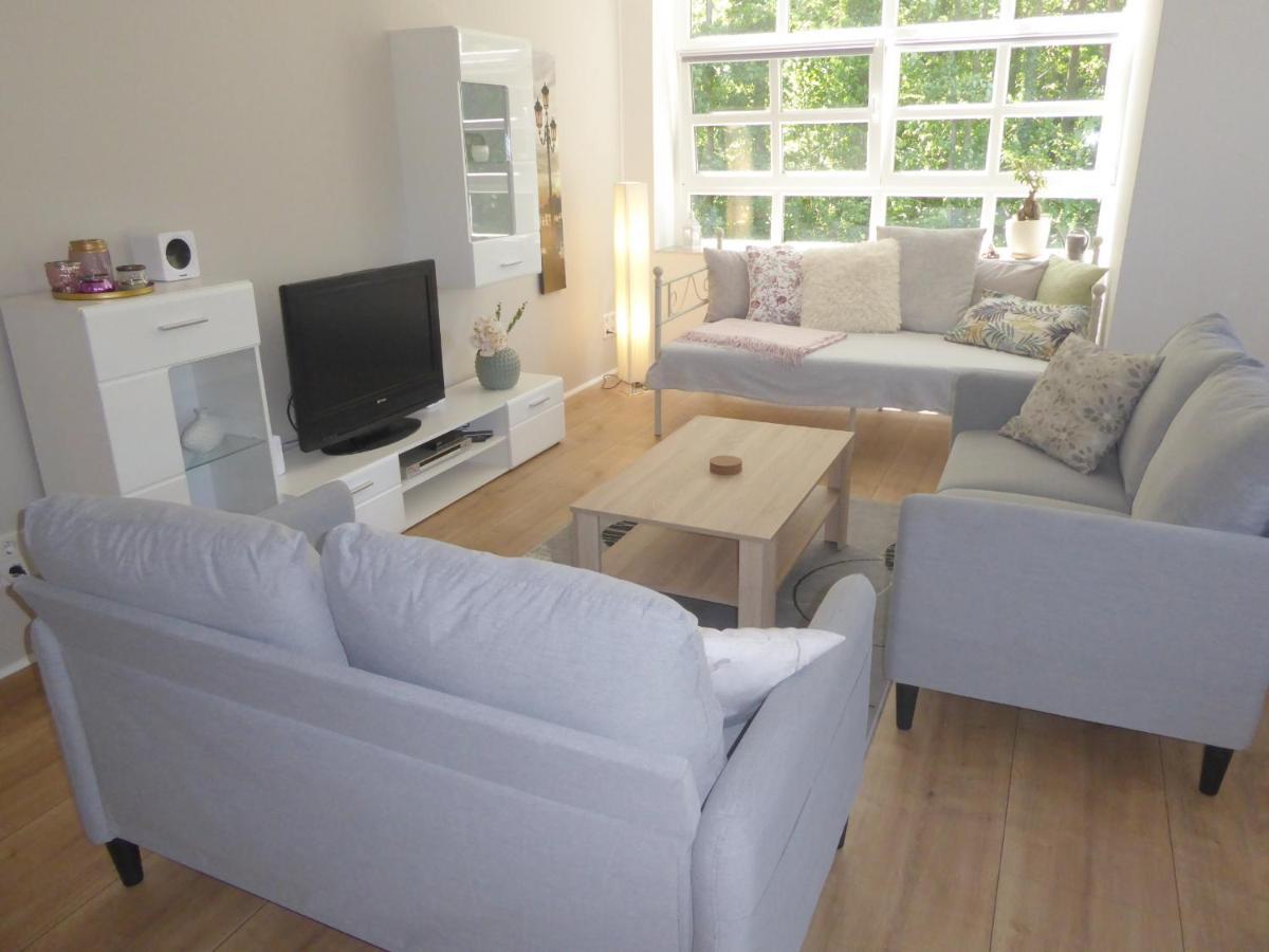 App. Weisses Haus Appartement Hohen Neuendorf Buitenkant foto