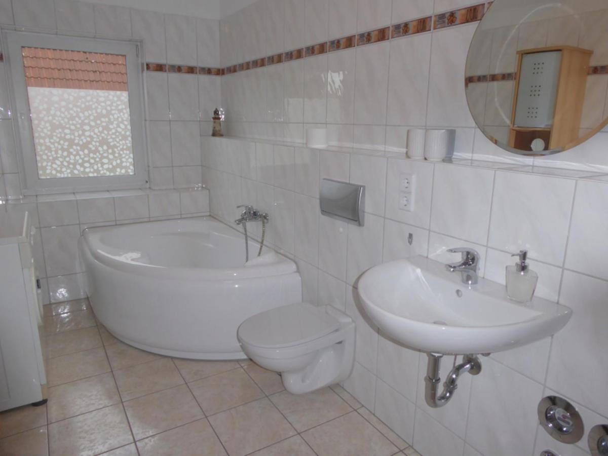 App. Weisses Haus Appartement Hohen Neuendorf Buitenkant foto