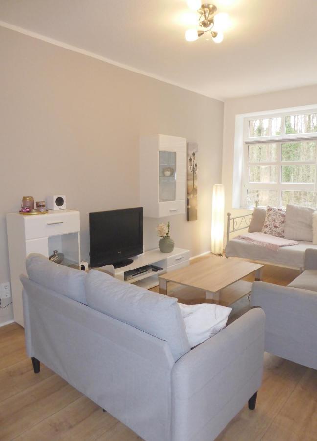 App. Weisses Haus Appartement Hohen Neuendorf Buitenkant foto